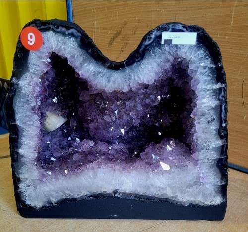 Twin peaks amethyst - amethyst, cave