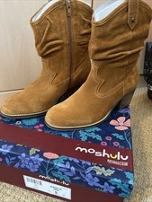 Moshulu Tan Suede Western Style Ankle Boots Size 6
