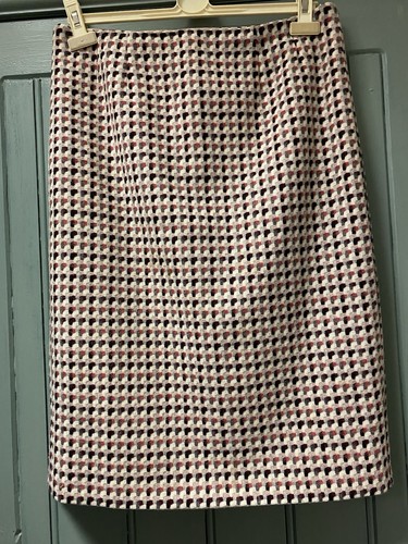 Ladies jobis 100 wool skirt - ladies,