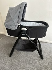 Graco Evo Carrycot And Stand