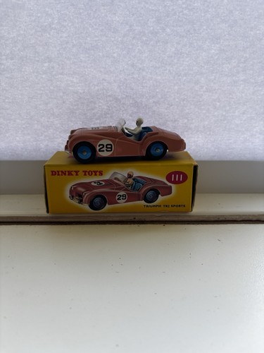Dinky 111 triumph tr2 - dinky,