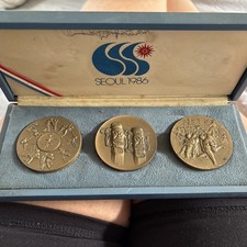 10th Asian Games Seoul  Medal , 1986 , Korea in original case  