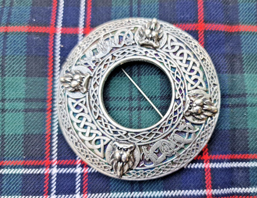 Scottish kilt brooch and - kilt, pin