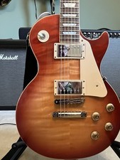 Gibson Les Paul Standard 6 String Electric Guitar - Sunburst