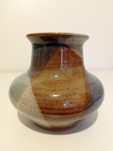Lovely modern handmade pottery - lovely,