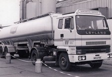 B/W PHOTO: WINCANTON TRANSPORT LEYLAND ROADTRAIN ARTIC ST IVEL MILK TANKER