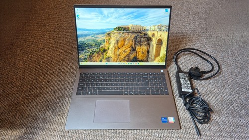 Dell vostro 5620 laptop i7 - dell,