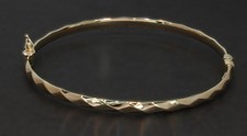 9 Carat Yellow Gold Small Oval