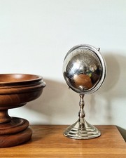 Fully Metal Decorative World