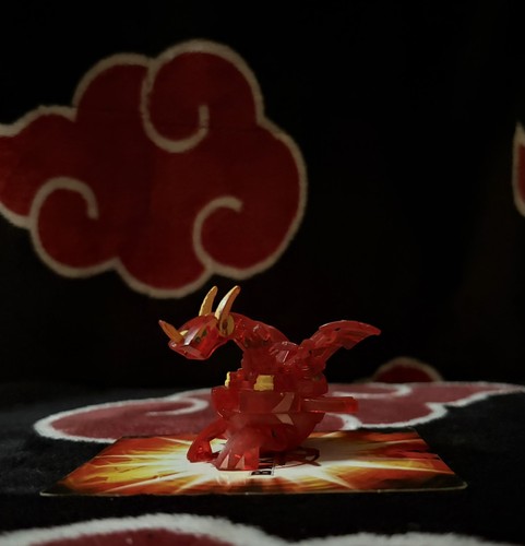 Bakugan translucent pyrus - b2,