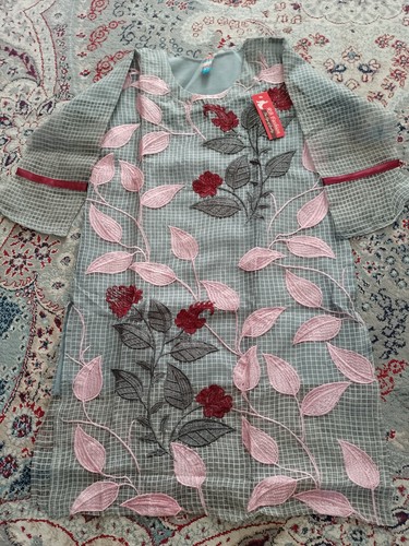 Cloths ladies - cloths,ladies, kurti
