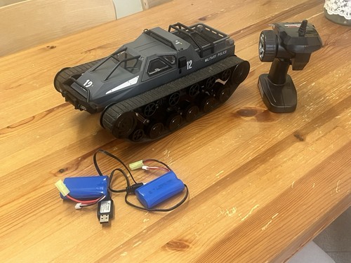 Remote control car - control, tank