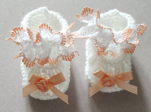 Hand knitted dolls clothes.Fit