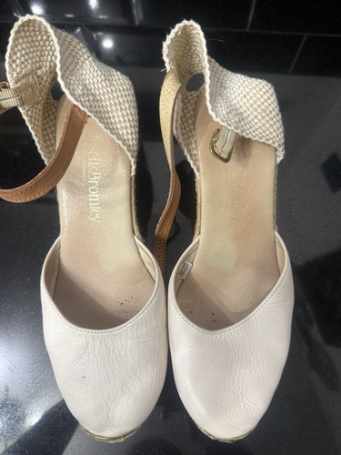 Russell bromley sandal white - russell,