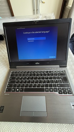 Fujitsu u745 8gb 500gb - i3, 14