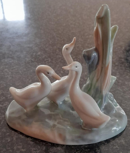 Vintage nao lladro figurine - by,