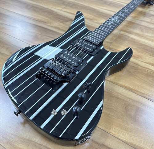 Synyster gates signature - synyster,