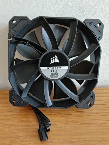 Corsair 120mm case - corsair, fans