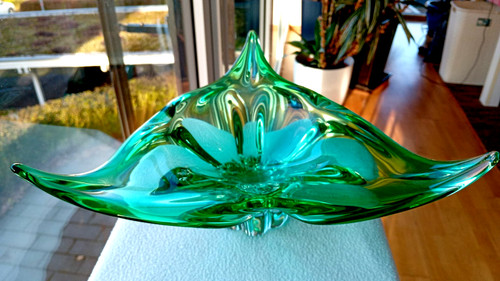 Large heavy glass bowl - large,