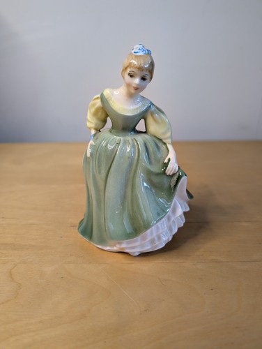 Royal doulton figurine fair - royal,