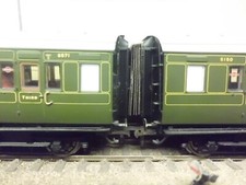 OO Gauge Hornby Maunsells Corridor Connectors x 5 oo em p4 finescale
