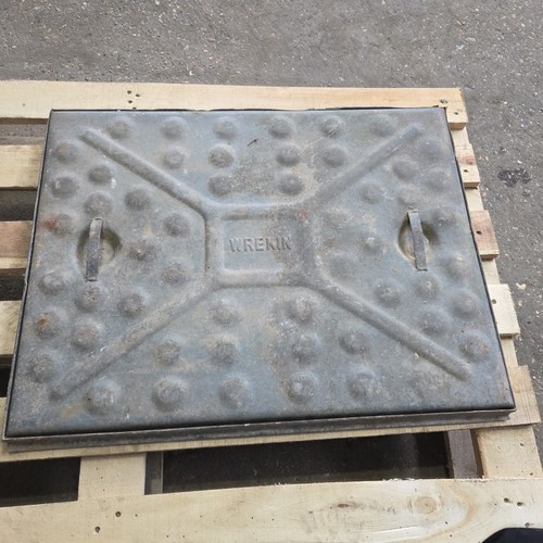 Galvanised manhole cover - galvanised,