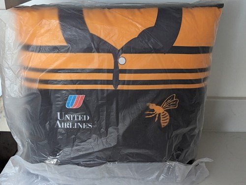 Wasps rugby team cushion x - wasps,
