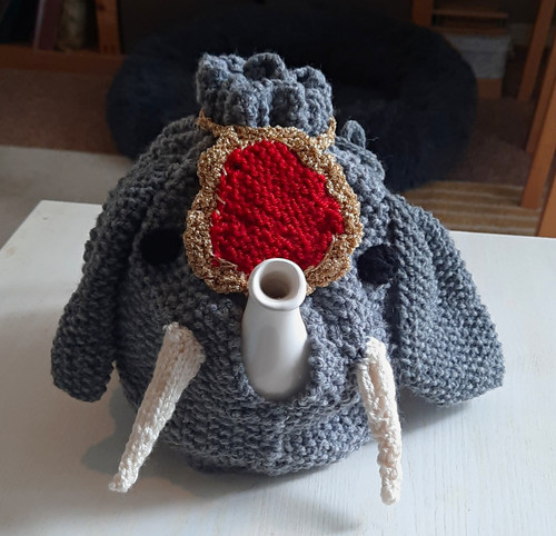 Handmade wool knitted tea cosy - wool,
