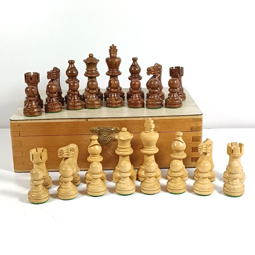 Vintage wooden chess pieces - wooden,