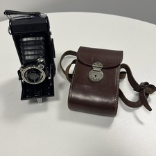 Vintage Zeiss Ikon Vintage Camera + Leather Case