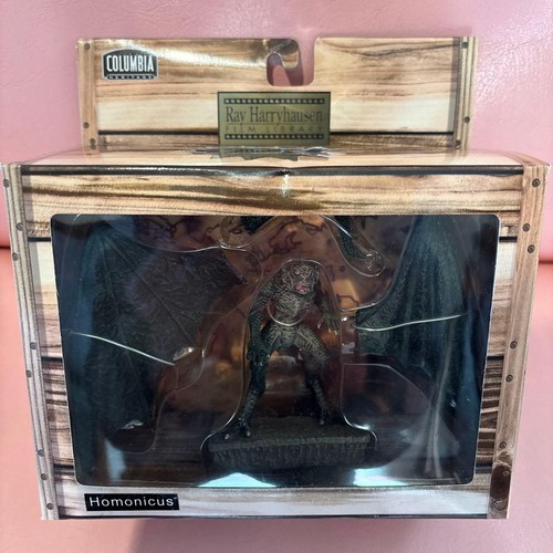 Plus ray harryhausen - x-plus,