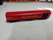 Hornby 00 Gauge R.416 Royal