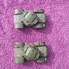 Pair of Dinky Toys 670