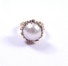 Ring 9 carat yellow gold size P XL Mabe pearl solitaire