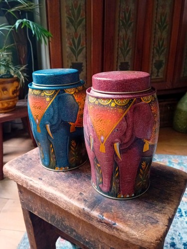 Williamson tea elephant - 2x,