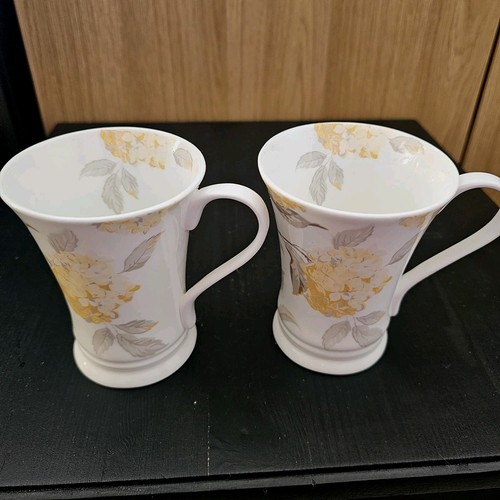 Laura ashley camomile - x,