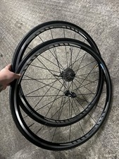 Shimano R550 Clincher Road