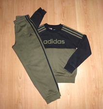 ADIDAS ESSENTIALS TRACKSUIT