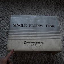 COMMODORE 1541 SINGLE DRIVE FLOPPY DISK MODEL VIC-1541  