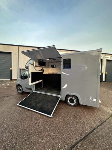 Vauxhall movano horsebox - movano,