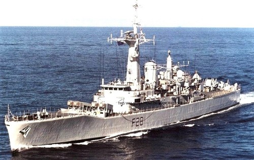 Royal navy leander - royal, class