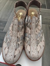 Ladies Size 6.5 / 40 Beige