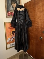 Black Whimsy Goth  Elizabethan