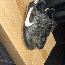 Nike Premier League Junior 5.5