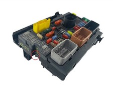 Peugeot Citroen BSM-R02-00 Fuse & Relay Box HW: 277 SW: 8E 9675877980 Delphi