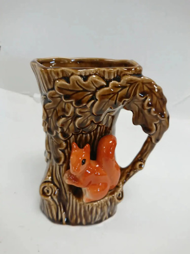 Vintage sylvac 4241 - vintage, squirrel