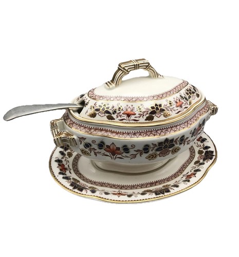Antique wedgwood soup tureen - antique,