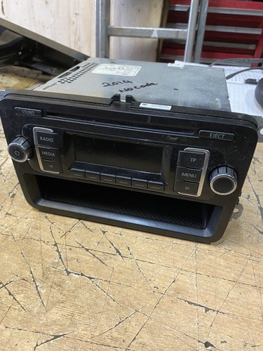 Caddy radio 2014 model - vw,