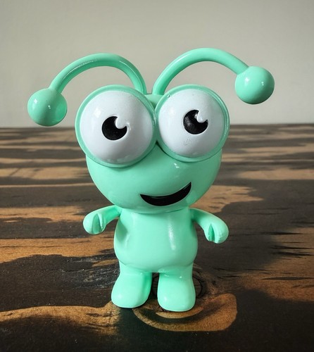 New cricut cutie collectible - new,