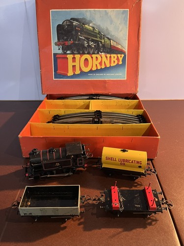 Hornby clockwork train - hornby,